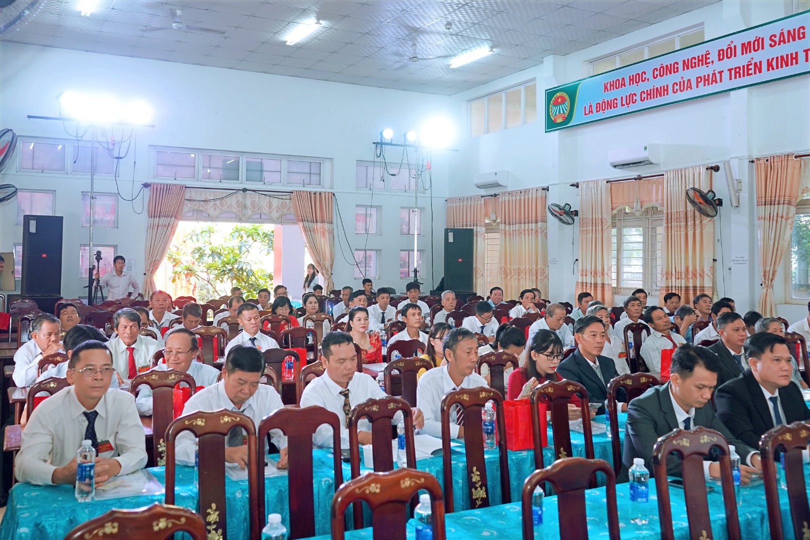 Background - Đại Hội I Thành Công Tốt Đẹp